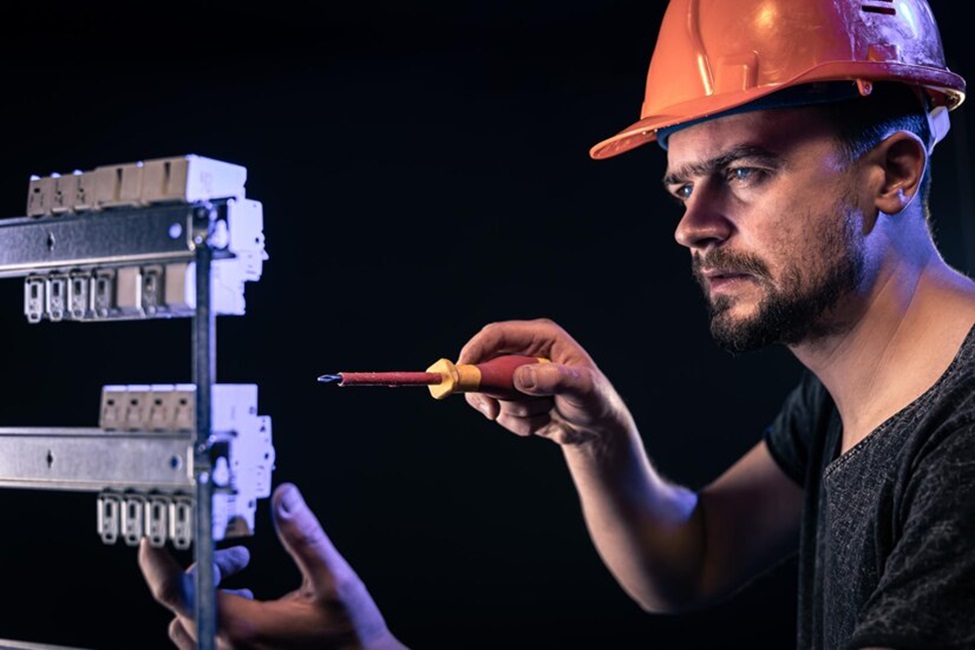 Enhancing Workplace Security with Circuit Breaker Lockouts