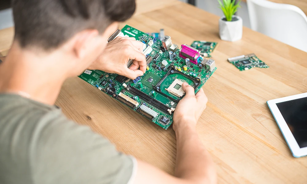 What Information Does a PCB Assembly Supplier Need Beyond Gerber Files?